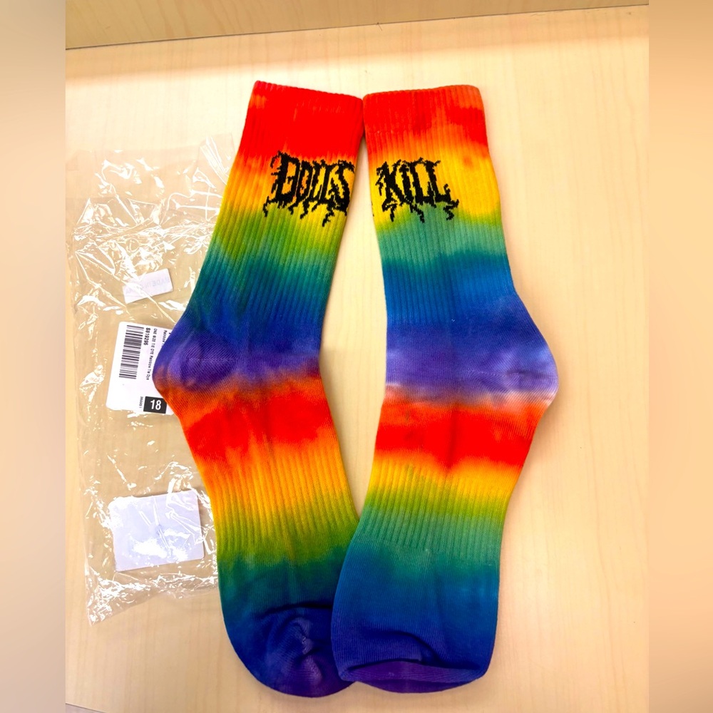 DOLLS KILL EMBROIDERED RAINBOW CREW SOCKS BRAND NEW WITH TAGS ONE SIZE FITS ALL